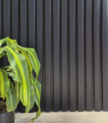 Wall panel exterior jet port